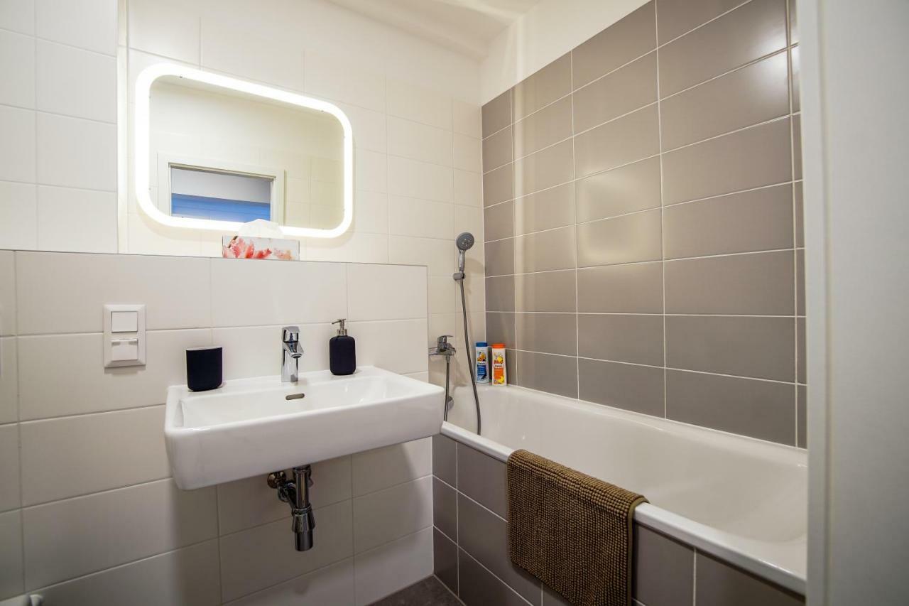 Cvernovka Business&Leisure Apartment By Kovee Bratislava Bagian luar foto